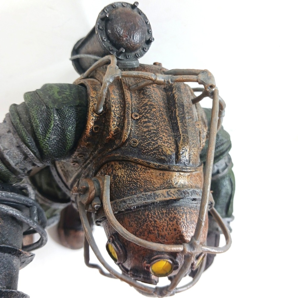 NECA Bioshock Big Daddy Bouncer Action Figure 2009 Video Game Collectible Drill - Picture 6 of 7